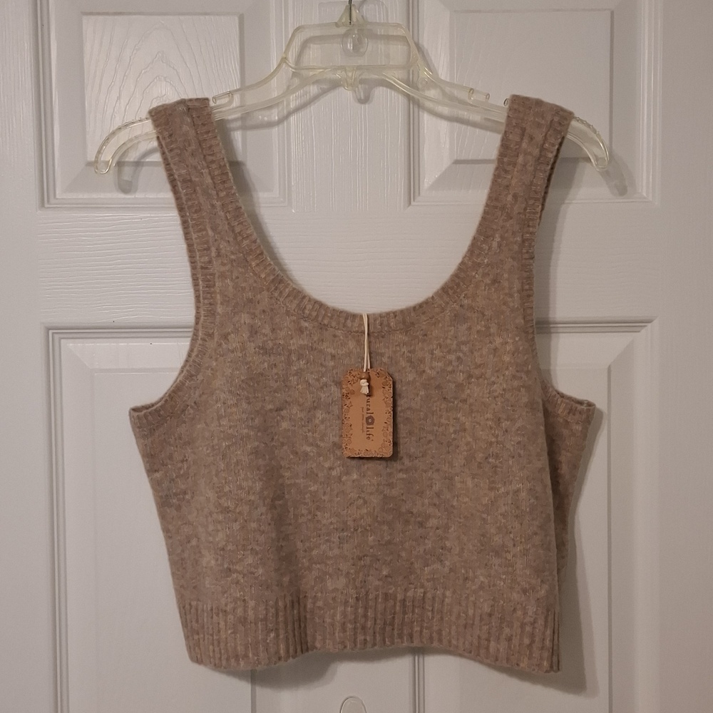 Natural Life sz XL, wool blend, tan crop sweater tank. NWT